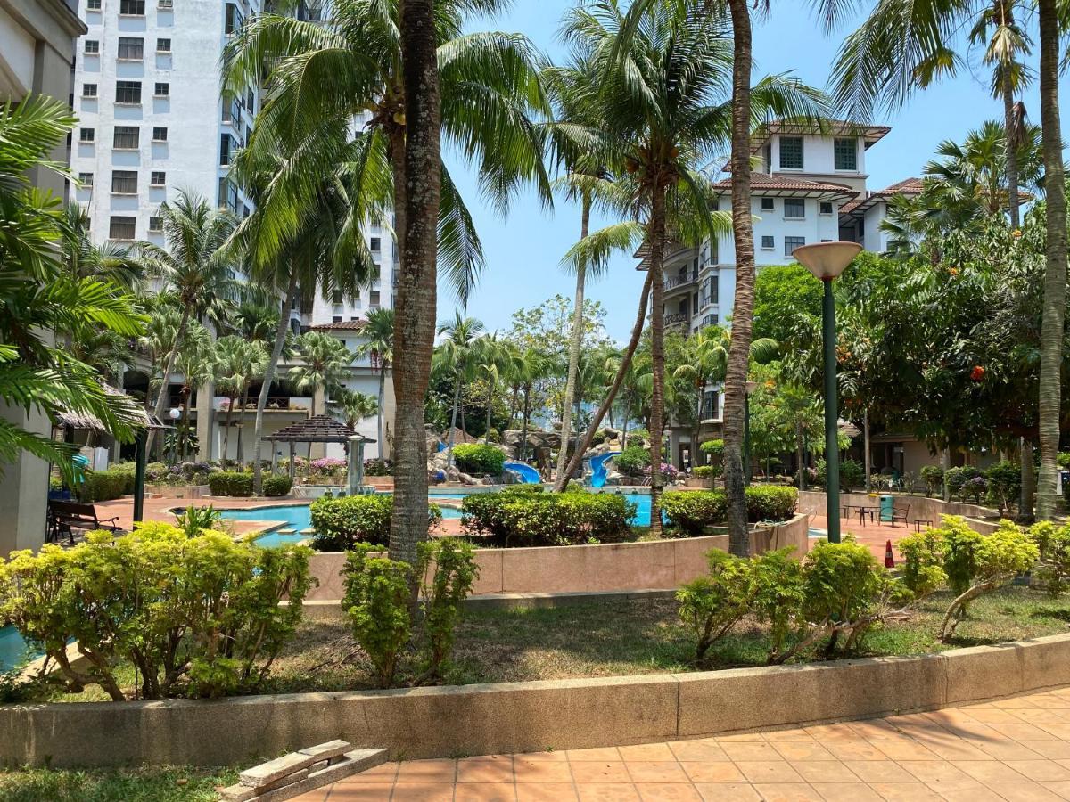 Gracious ~ Walking Distance To See, Shop And Eat Malacca Extérieur photo